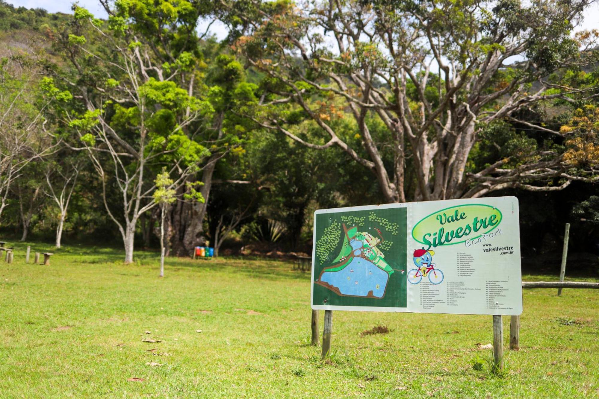 ホテル Vale Silvestre Eco Park ゴベルナドール・バラダレス エクステリア 写真