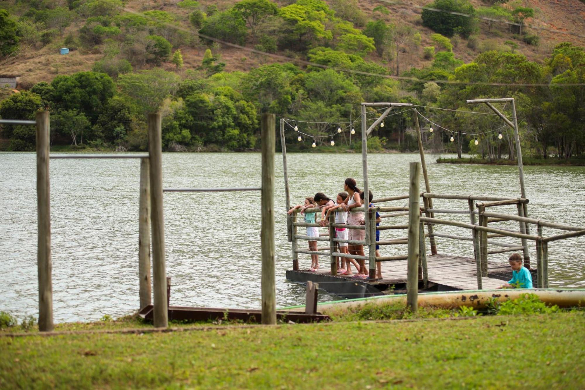 ホテル Vale Silvestre Eco Park ゴベルナドール・バラダレス エクステリア 写真