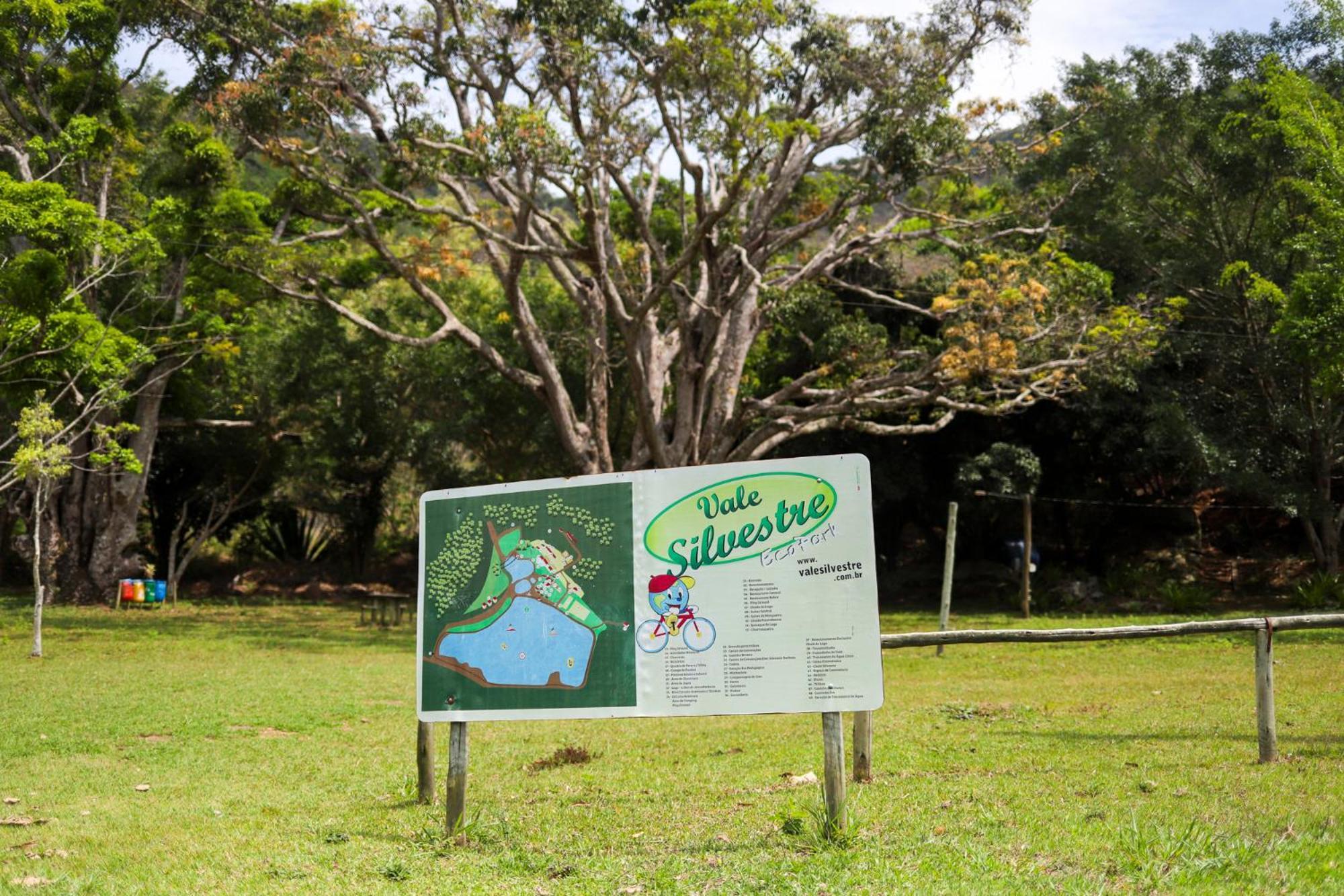 ホテル Vale Silvestre Eco Park ゴベルナドール・バラダレス エクステリア 写真